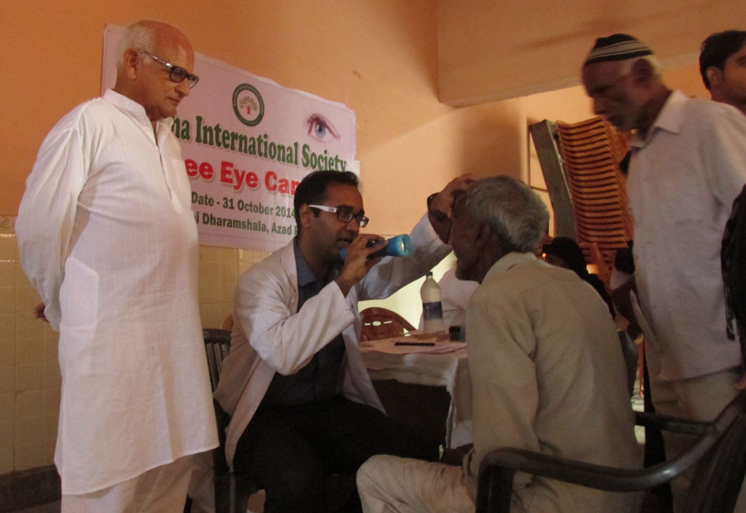 AIS supports health projects for the most disadvantaged.